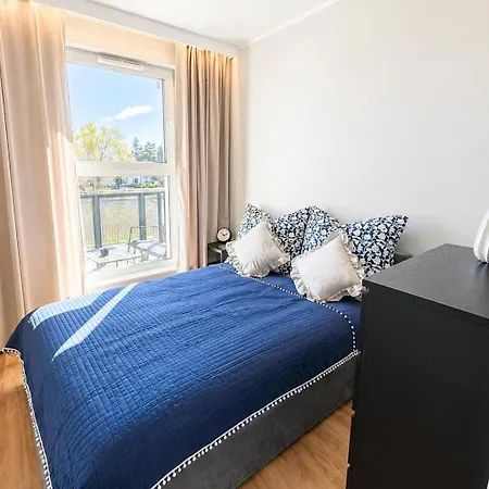 Daire Stylish With River View & Balcony Near Old Town *